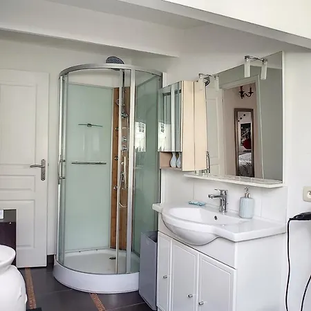 Sunny Duplex 4pers 50m2 A 2mn A Pieds Du Vieux Port Appartement *